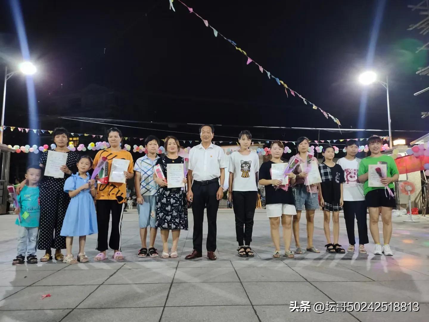 知识、创意、探索一一星火公益夏令营联欢晚会精彩纷呈,特别好看