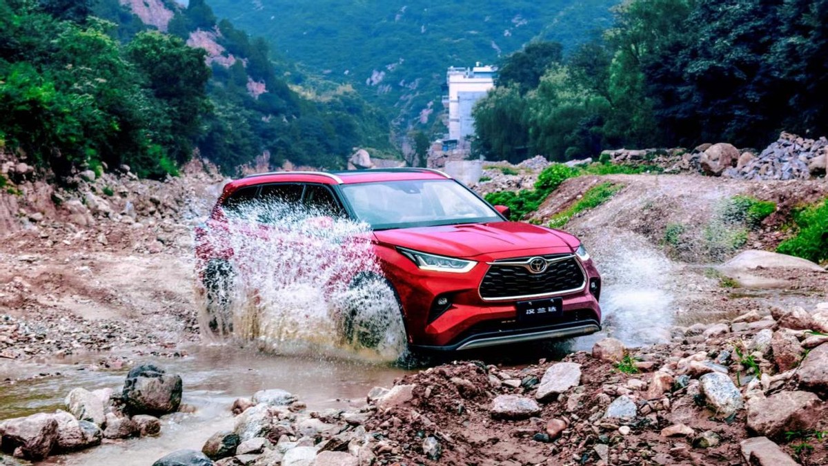 全新汉兰达第四代黑武士,全新第四代汉兰达2021款试驾