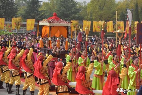 鍐滃巻涓夋湀鍒濅笁鏄暐鑺備护,鍐滃巻涓夋湀涓夋槸浼犺涓暐鏃ュ瓙