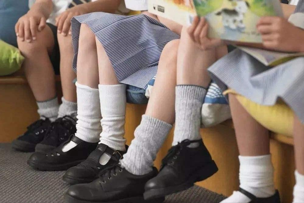 央视曝光童鞋致癌物超100多倍,儿童雌激素超标