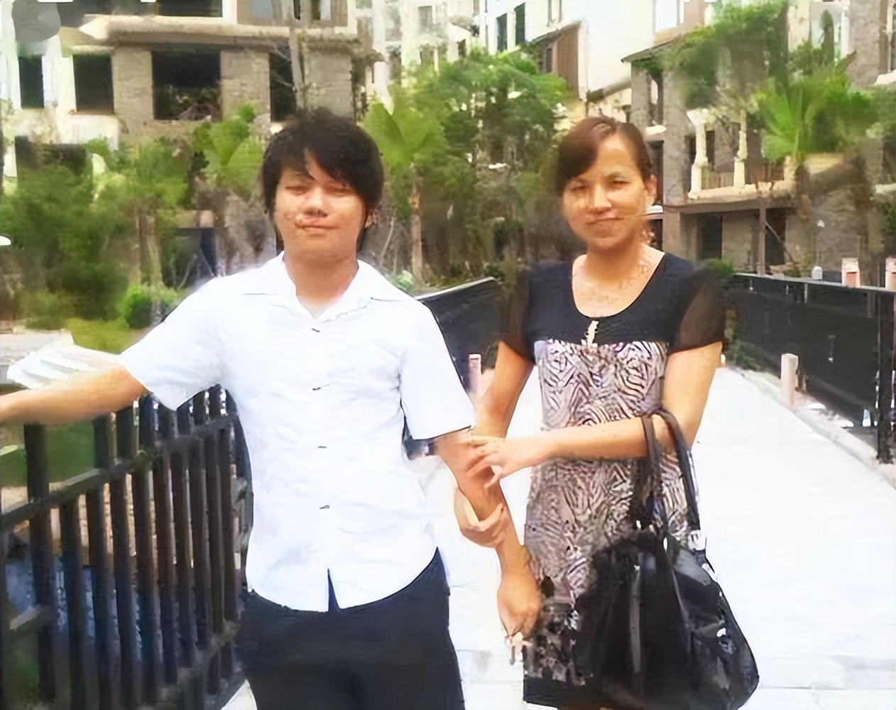 四川小伙卖玩具枪被判无期徒刑,四川小伙购买玩具枪判刑