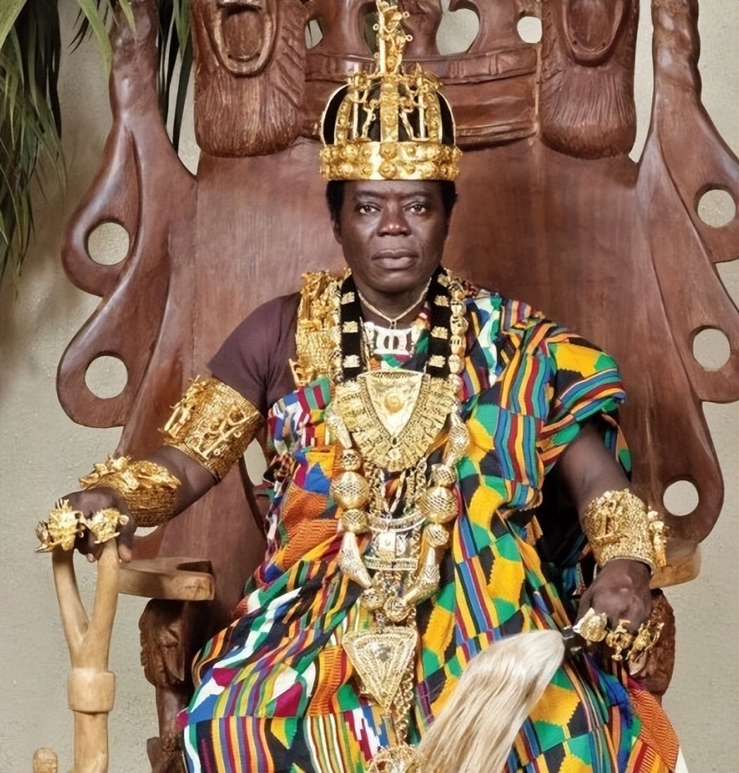 扭扭屁股就来钱，网红现象该不该整治？