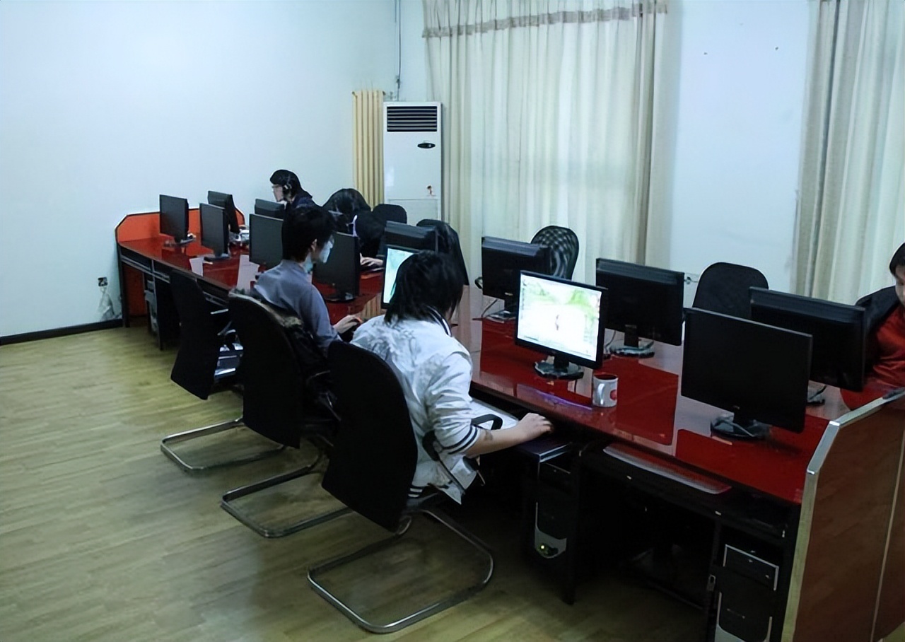 暴雪停服主播反应,暴雪将暂停国服多数游戏服务主播