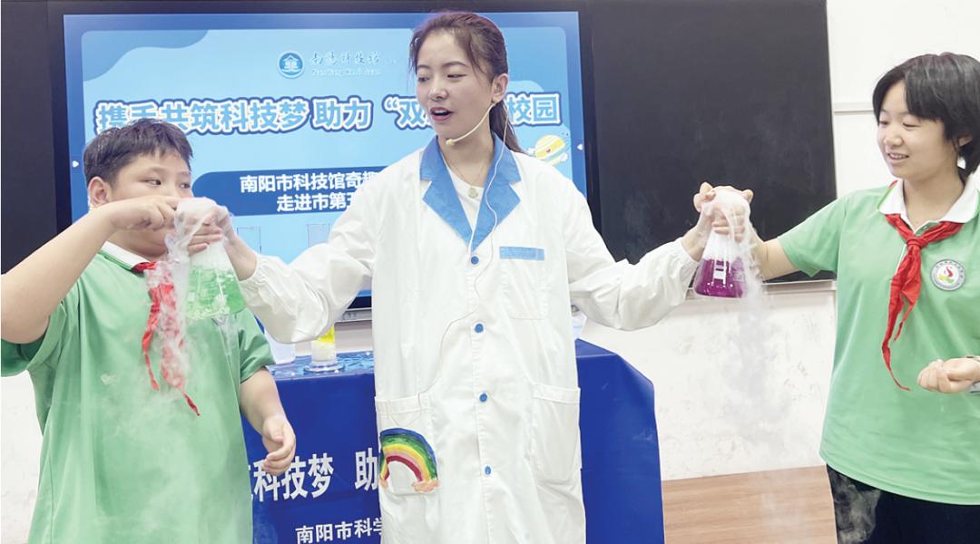 宛城区以文化建设促进乡村振兴,开展育人活动