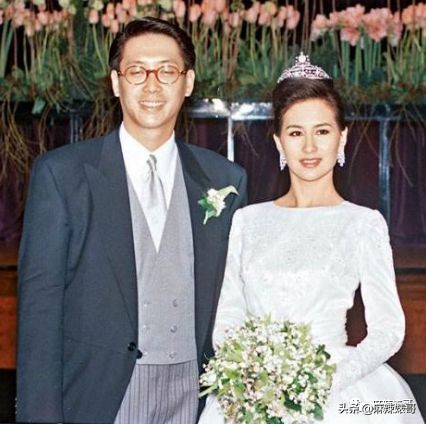 李嘉欣是否两次急救,李嘉欣突然住院急救