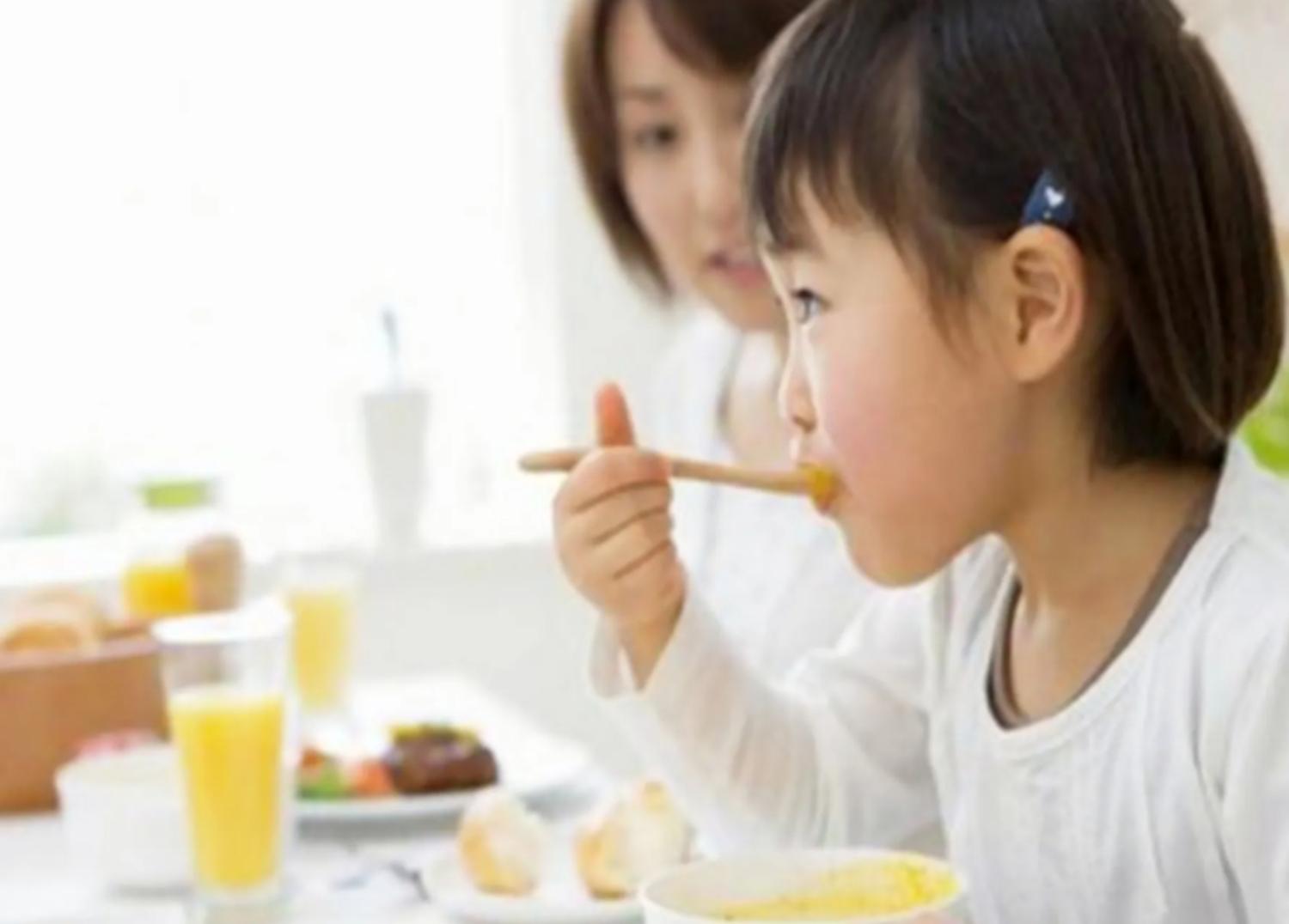 孩子多大开始吃盐和糖,孩子多大可以吃盐