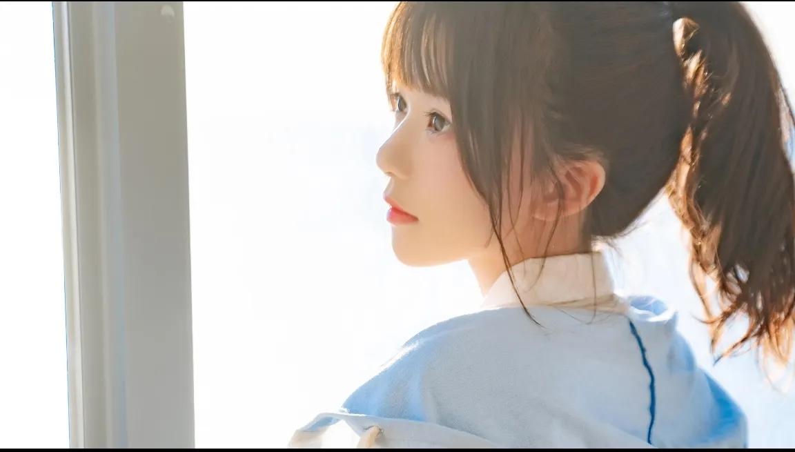 初中女同学开始混社会被*养包**，结果令人惋惜