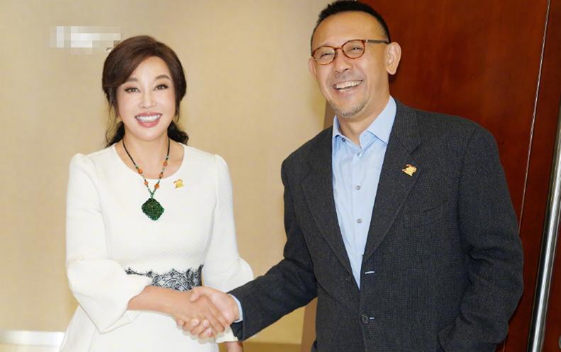 71岁刘晓庆再度演少女,刘晓庆71岁再度出演少女