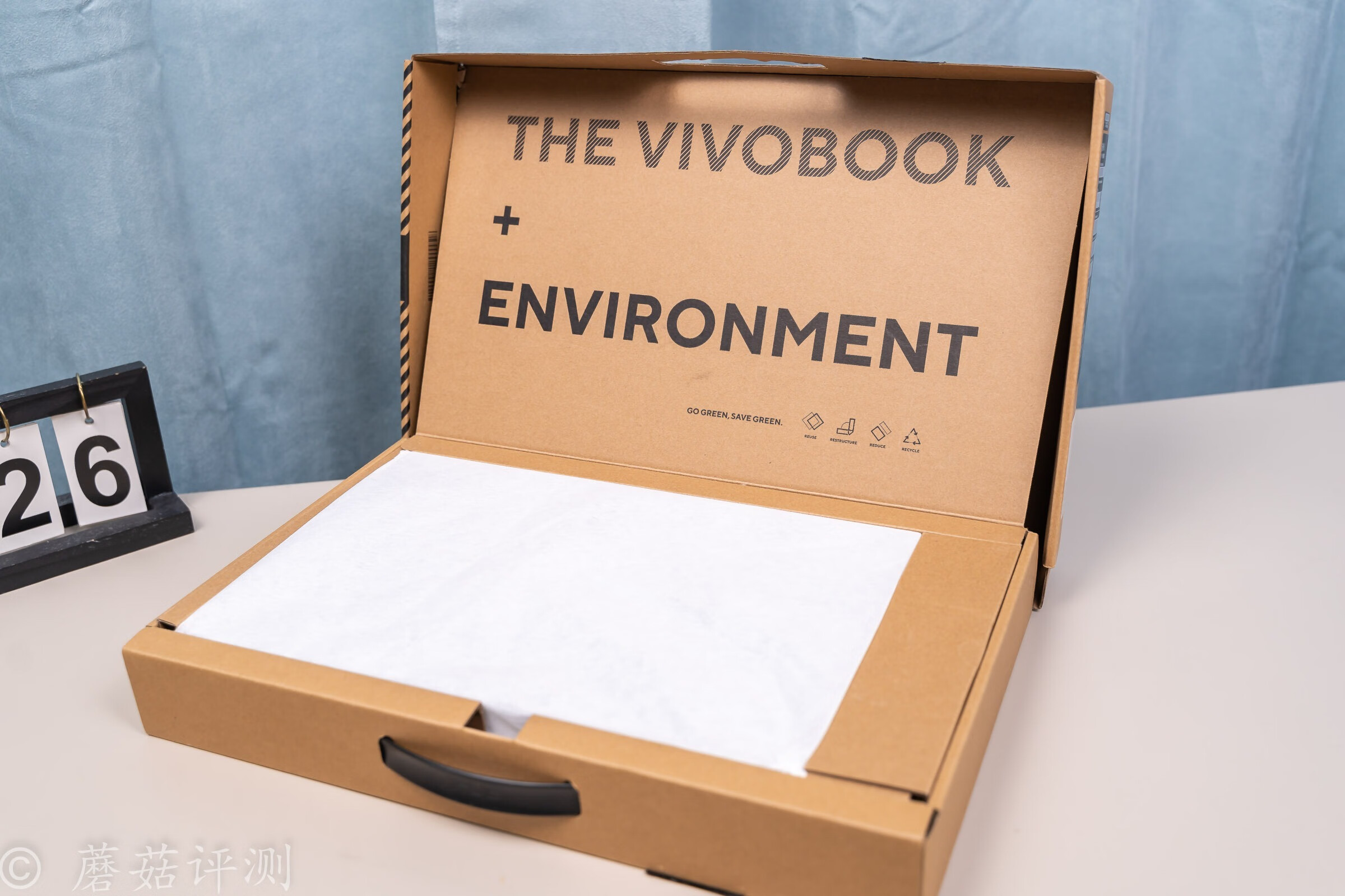 华硕无畏pro15锐龙版和灵耀pro14,轻薄本华硕无畏pro15游戏测评