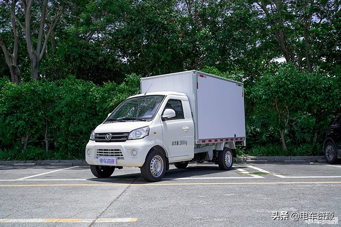 10万左右微卡,1万左右的电动微卡