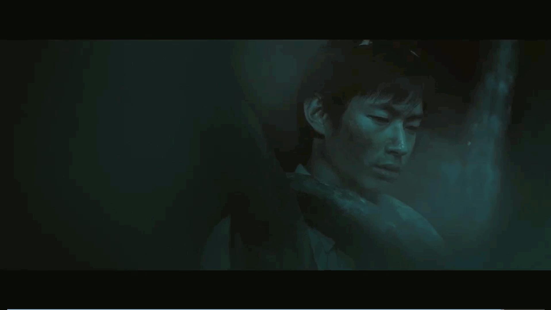 生吃蟑螂！四项金马奖的恐怖神作！一个小女孩就能让人家破人亡