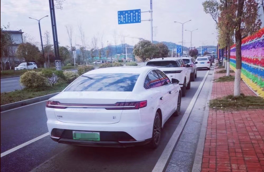 4s店分期与全款买车的区别,4s店买车分期和全款的区别