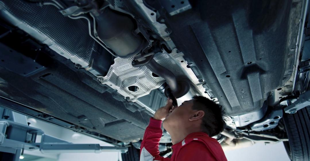 欧蓝德跟同级别suv对比差在外哪里,20万级城市suv四驱强者欧蓝德