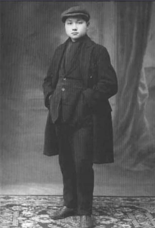 *小平邓**烟瘾大，晚年被女儿“管制”戒烟笑说：我这个人不自由啊