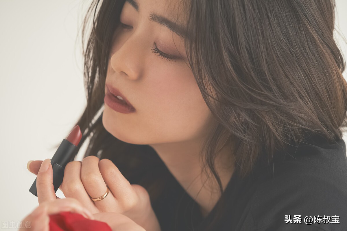 天秤的初恋是什么星座,初恋的对象是什么星座的