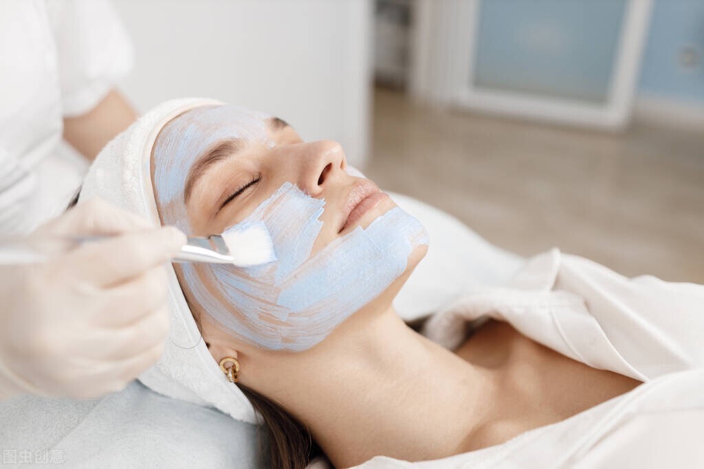 敏感肌有4种症状，买护肤品6个小贴士，早晚护肤6个步骤，可试试