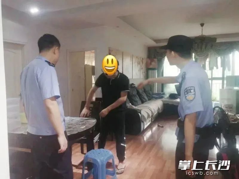 长沙一男子轻信网友荐言欲转账50万，民警劝说3小时成功阻止