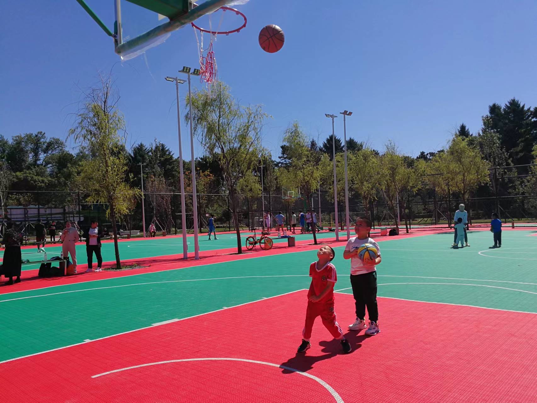 长春南湖公园多功能运动场,长春南湖公园全民健身运动场