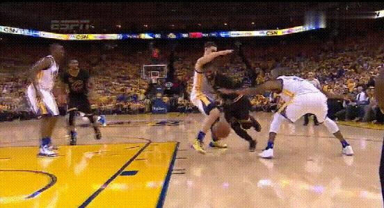 用一生来对抗傲慢与偏见，万字长文记录库里的乔丹精神