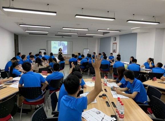 英语老师王冬焱,王冬焱老师