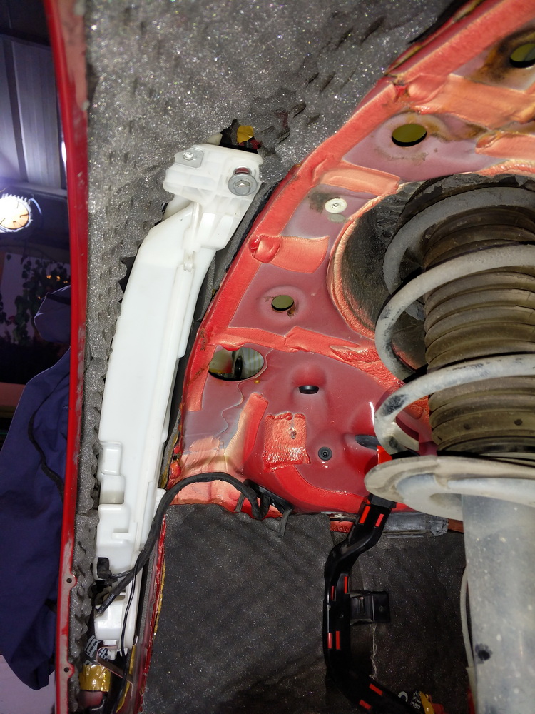 消除噪声厦门靓车港宝马320汽车隔音改装大白鲨