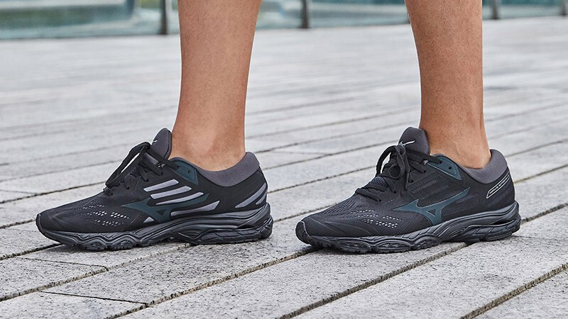 体重在65kg每天跑五公里,15km以内配速6分钟的最佳跑鞋推荐