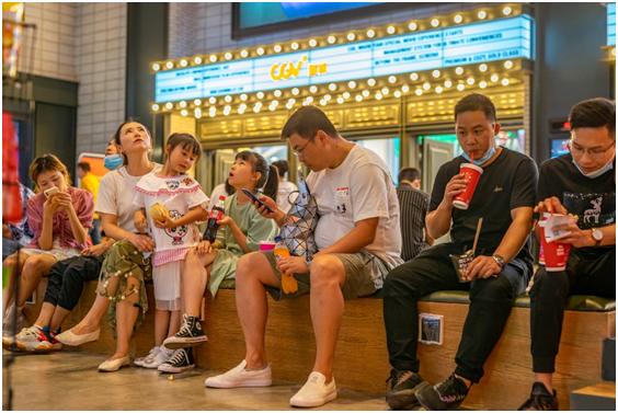 贵阳市民组团告别宜家,却意外发现这个宝藏商场