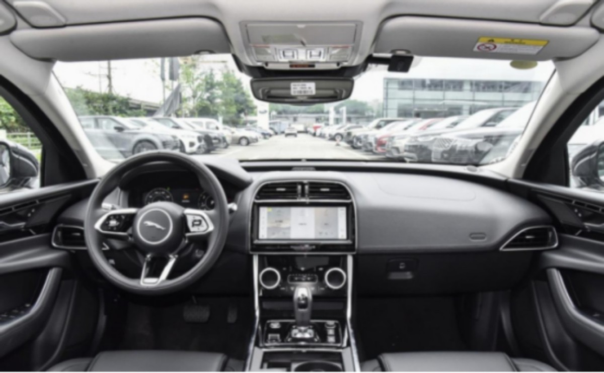 驾驭捷豹xel尽享极致驾驶乐趣,新捷豹xel外观的家族化气息更重