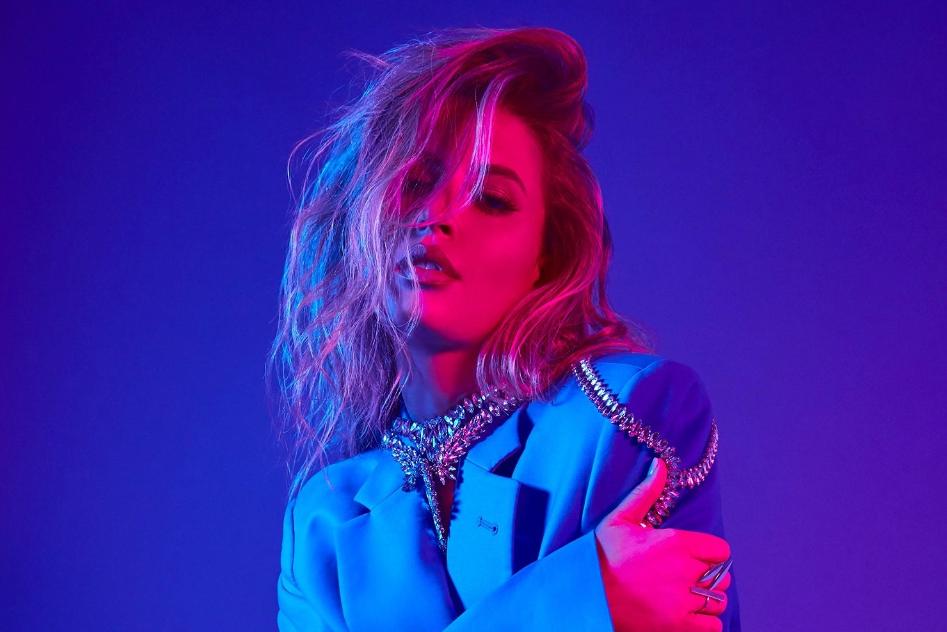 她半裸，姬情，写歌怼前任