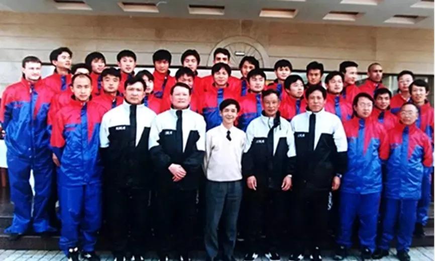 2022足球全家福高清图片,原成都五牛足球队照片和名单