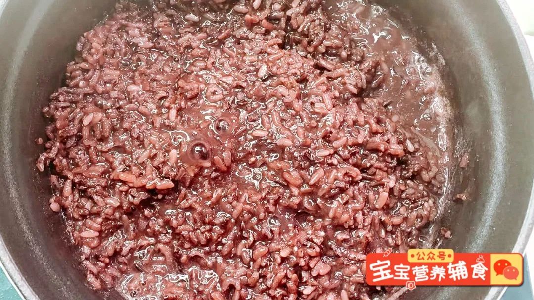 紫米核桃红豆宝宝辅食,紫米红薯燕麦粥宝宝辅食