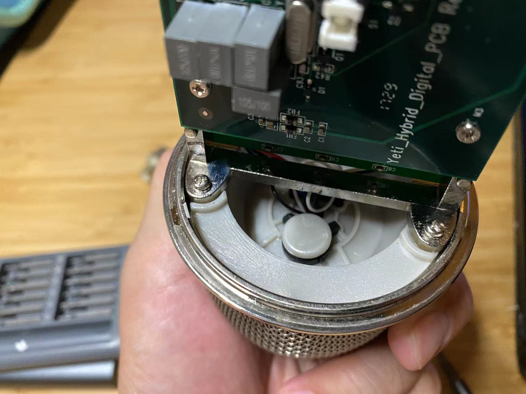 blueyeti麦克风拆测版,大雪怪pro麦克风