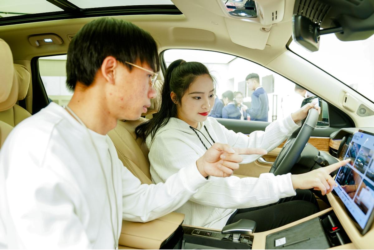 华为智能生活馆世纪东方,华为智能生活馆会展吾悦广场店