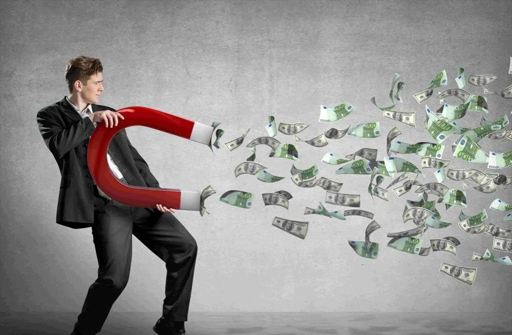 自媒体一年赚100万是真的吗,自媒体收入过百万的人