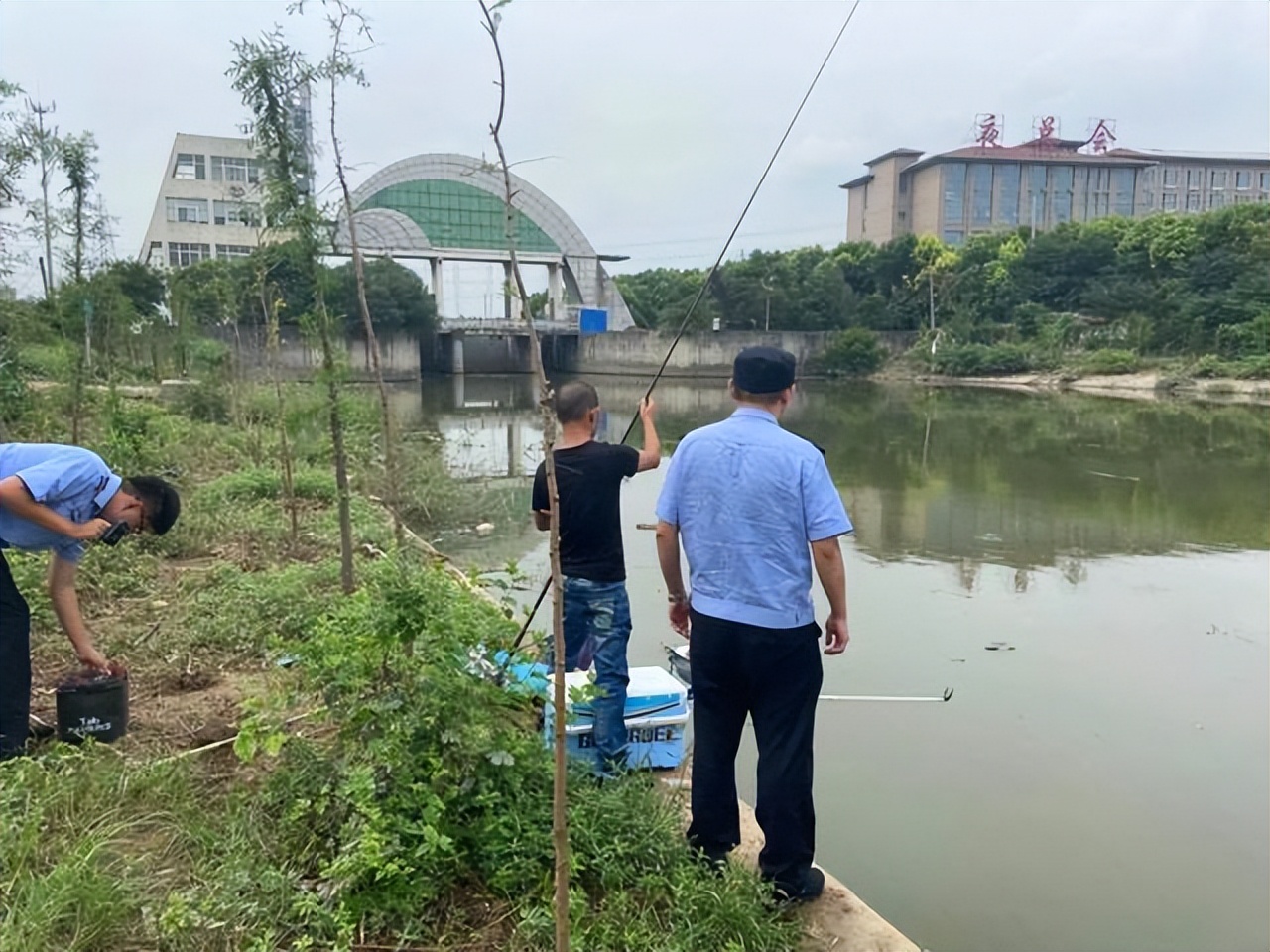钓友执法处理结果,野钓处罚最新规定