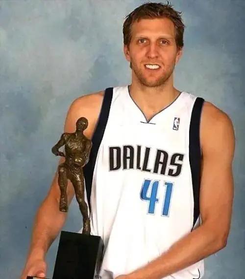 21年前，他身披41号球衣，库班兑现诺言，这一天该来的都来了