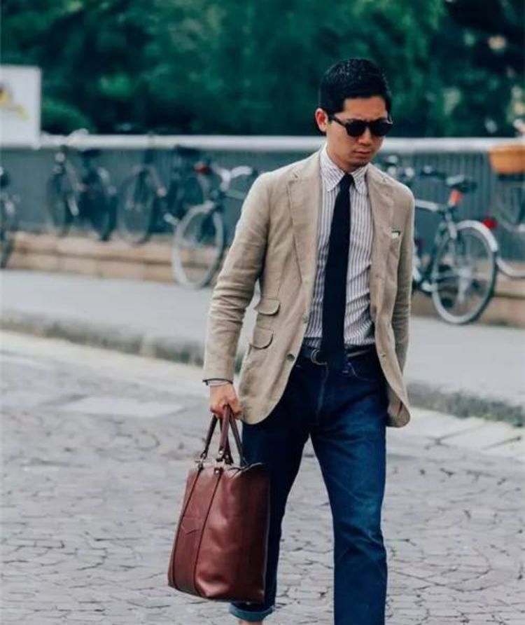 40岁男人春装穿着打扮推荐,中年男人买什么衣服好看