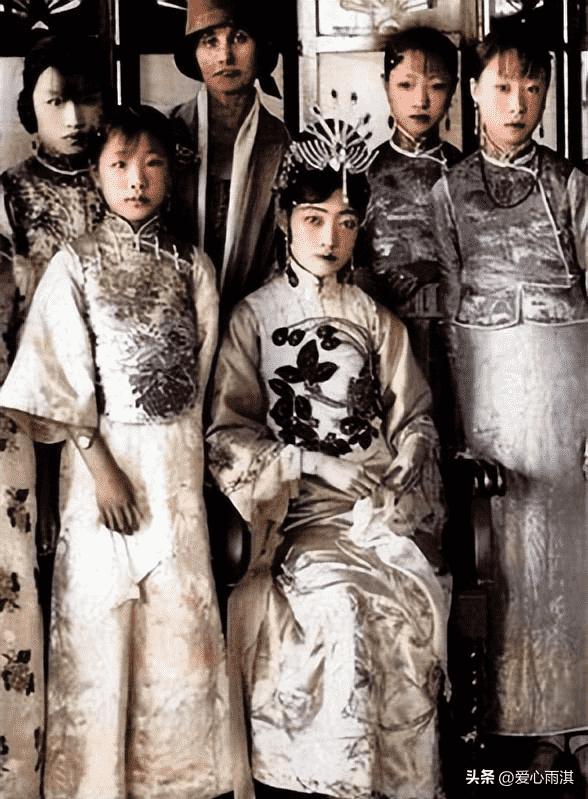 奥巴马老图,奥巴马年轻篮球照片