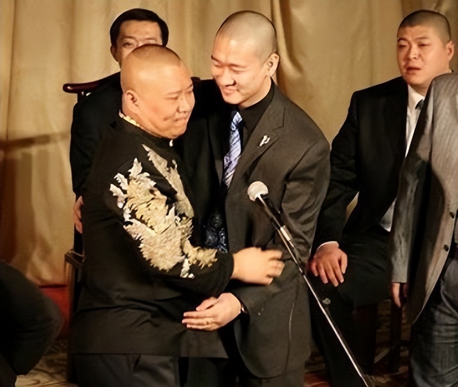 郭德纲回应曹云金吐槽大会,吐槽大会曹云金模仿郭德纲原视频