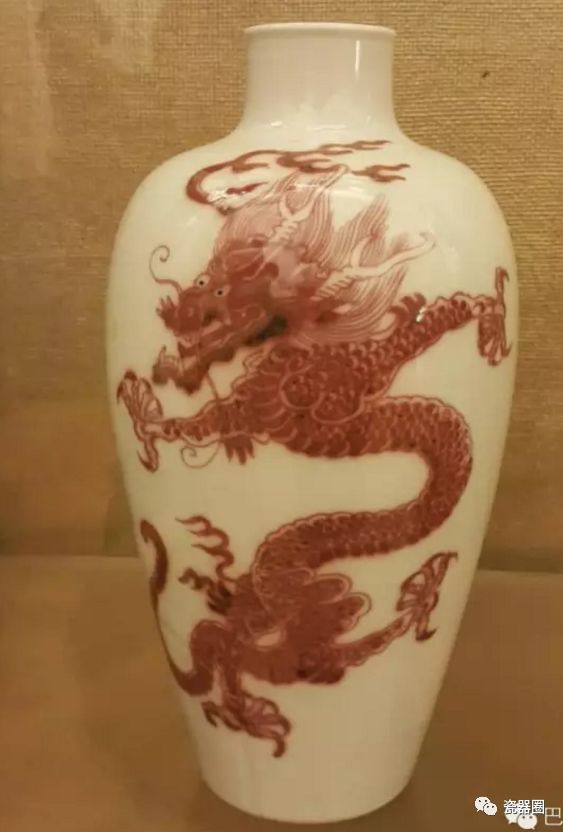 大清嘉庆香草龙纹官窑盘,清三代瓷器龙纹特征