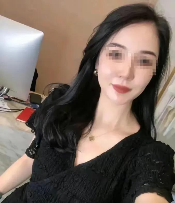 鐢垫闂ㄥコ涓昏,鍗椾含鐢垫濂冲鐓х墖