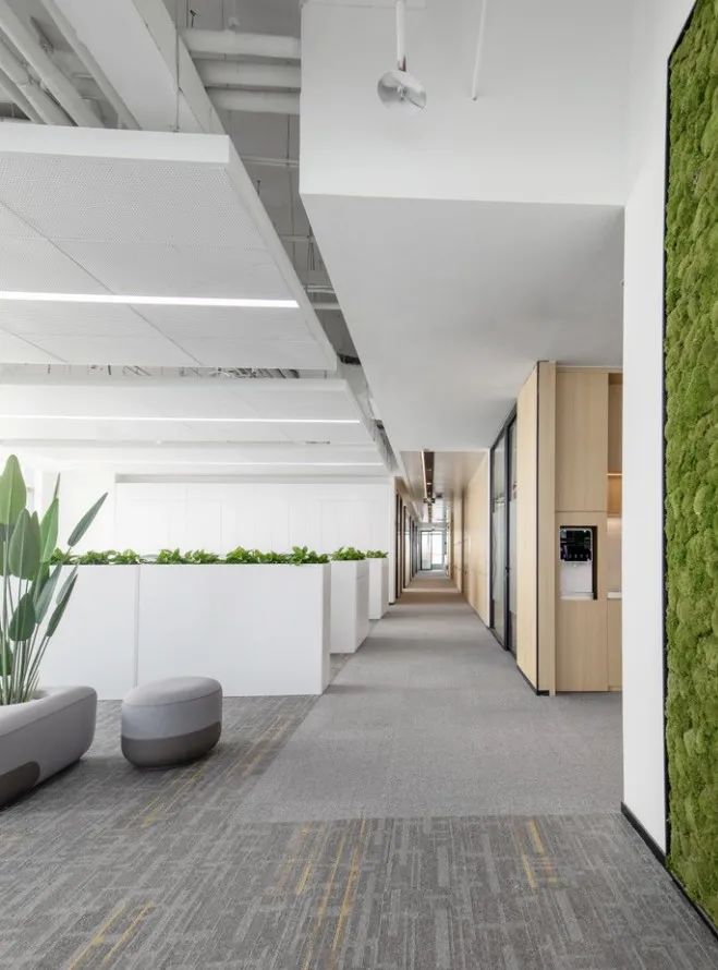 华可可实景落地作品|深圳前海万邑通科技总部办公室