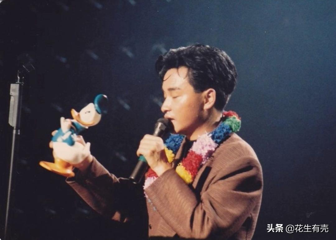 39年后再看唐鹤德：才发现张国荣遇到他，是一生的幸运