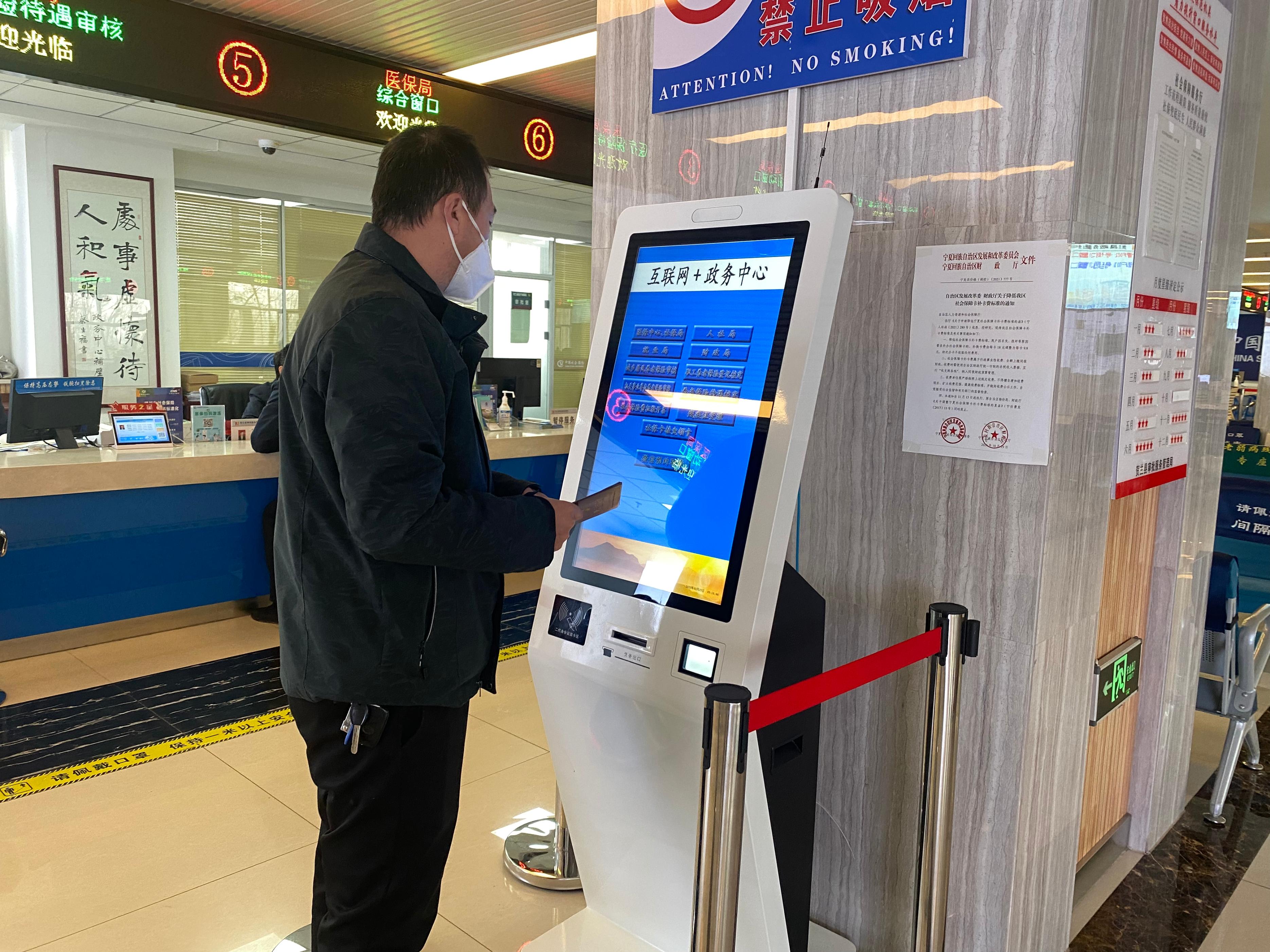 璐哄叞鐪嬬梾濂界殑璇婃墍,璐哄叞鍘跨┓涓嶇┓