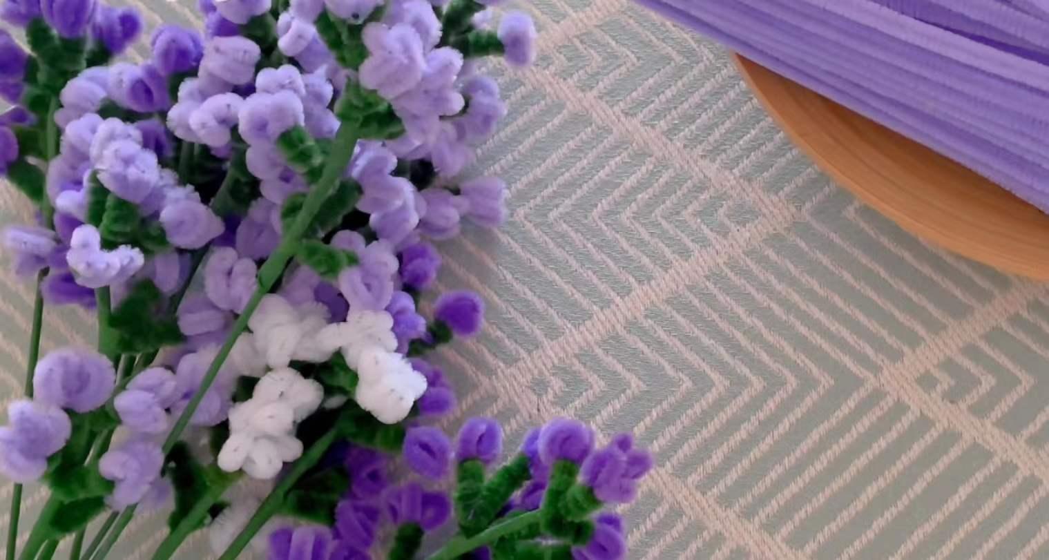 扭扭棒做五颜六色的花束教程,手工简单易学有棒棒糖的花束