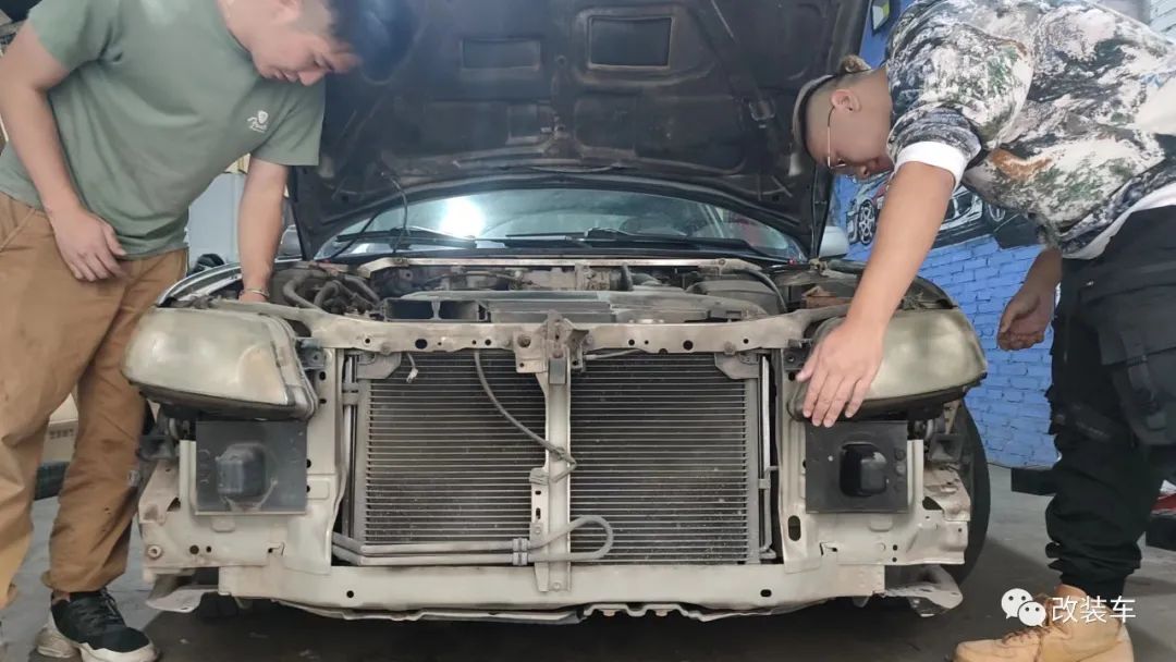 马自达6绞牙战士,马自达323暴走风格