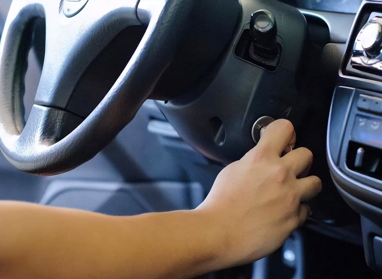 为什么汽车打不着火不好启动,汽车启动正常但打不着火怎么回事