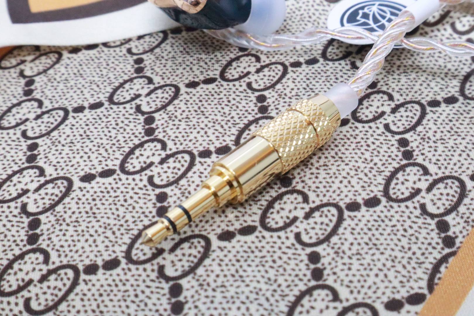 锦瑟香也耳机蓝牙可换线,锦瑟香也蓝牙耳机测评