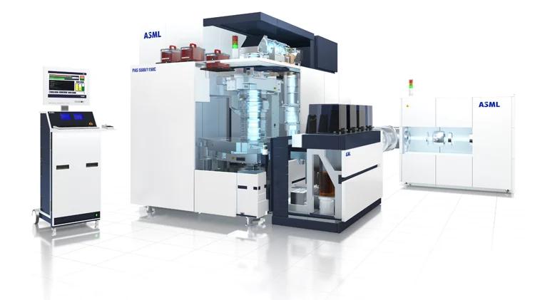 ASML总裁突然变脸！出售不了光刻机，还容不得我们自研？
