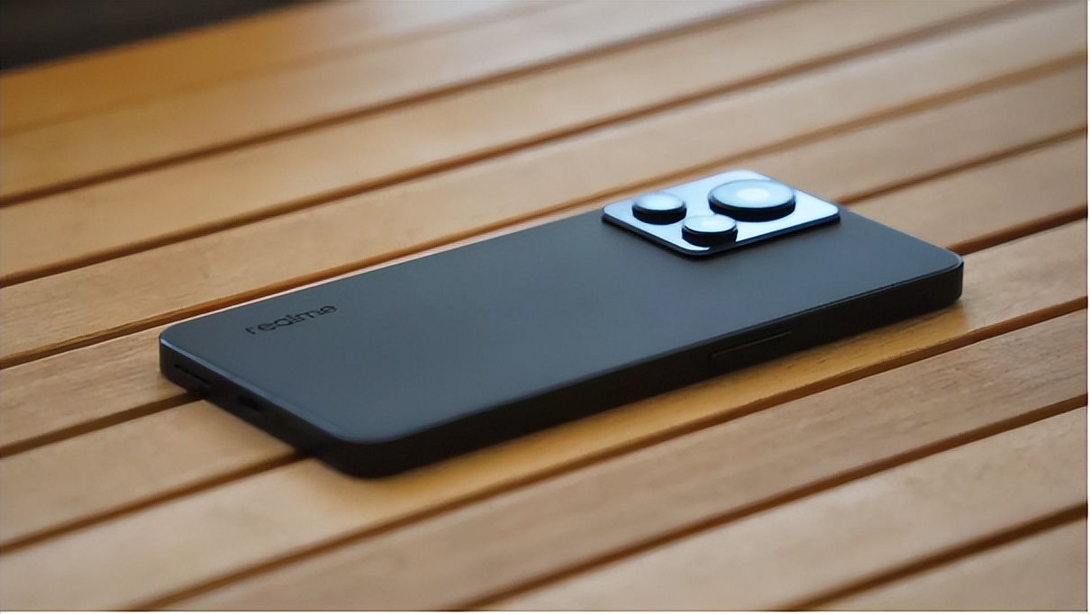 真我gt2大师探索版测评优缺点,真我gt2大师探索版评测科技美学